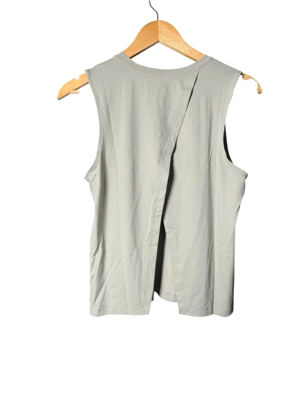 Lululemon Pace Crush Tank Fog Green Size S NWT